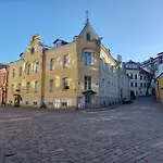Old Town Charm Tln